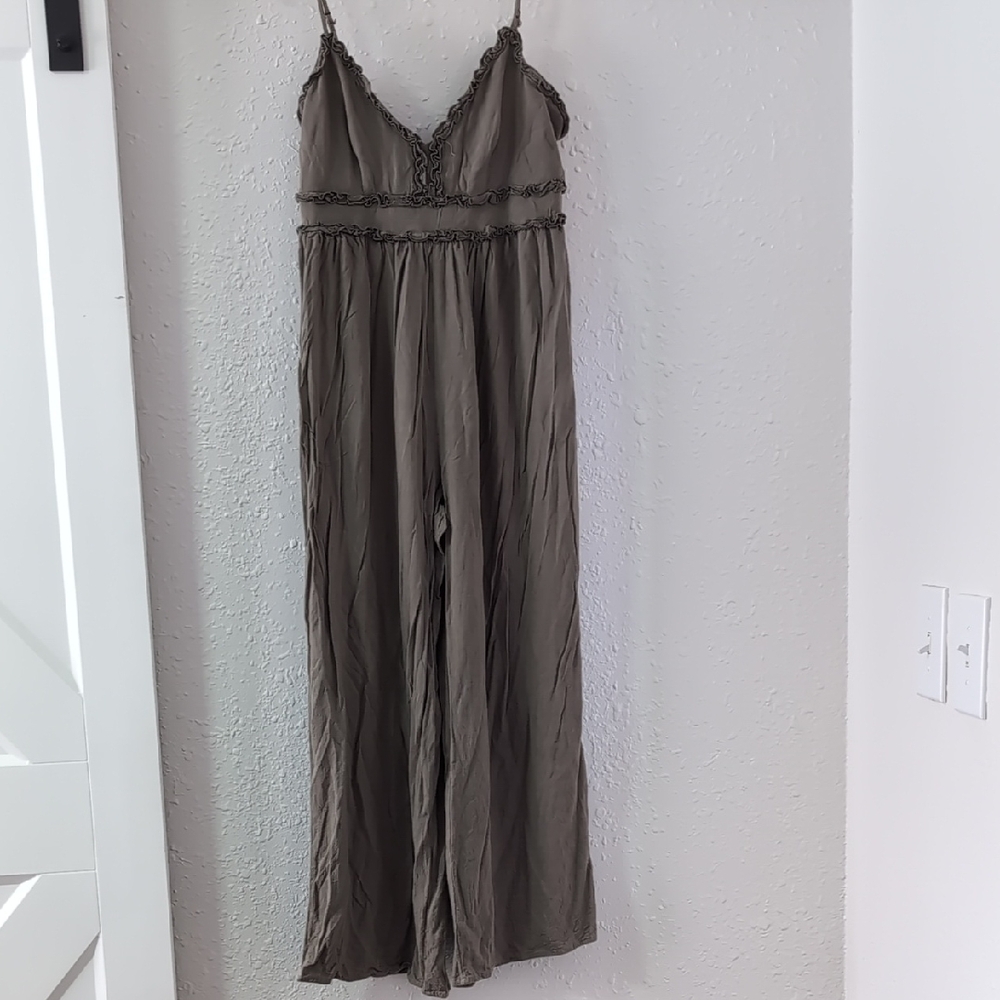 Trixxi Clothing Company Olive Green Spaghetti Strap Jumpsuit, Women's Medium